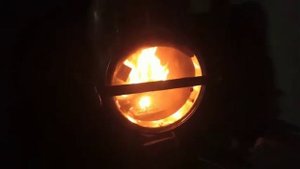 печь на дровах из газовых баллонов со стеклянной дверцей