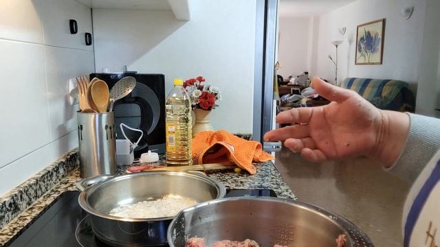 КАК испанцы ГОТОВЯТ ФРИКАДЕЛЬКИ ☝️ Традиционный рецепт #испанскаякухня