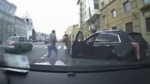 Быдло на дороге получает по роже