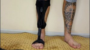 Ортез при падаючій стопі