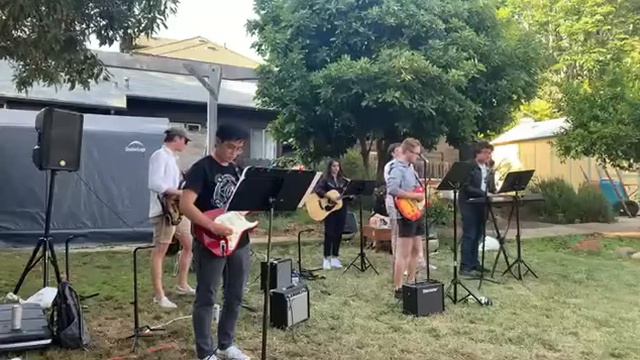 Hotel California - MICR0CHIPP3D Live in Berkeley смотреть онлайн