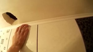 Как стыковать плинтус на потолке. Ремонт квартиры Подрезка и стыковка потолочных плинтусов