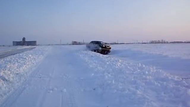 HONDA Cvik на гусеничном ходу смотреть онлайн