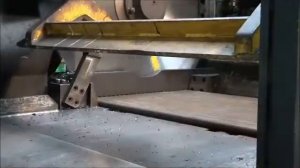 Резка прутка пакетом на дисково-отрезном станке производства компании FRAMAG (Австрия)