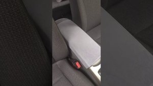 Подлокотник от Prius NHW20 в Sienta NHP170