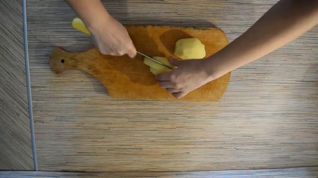 Готовим куриный крем-суп и клубничный лимонад/Наш первый поход в театр смотреть онлайн