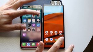 Google Pixel 7A Vs iPhone 14! (Comparison) (Review)