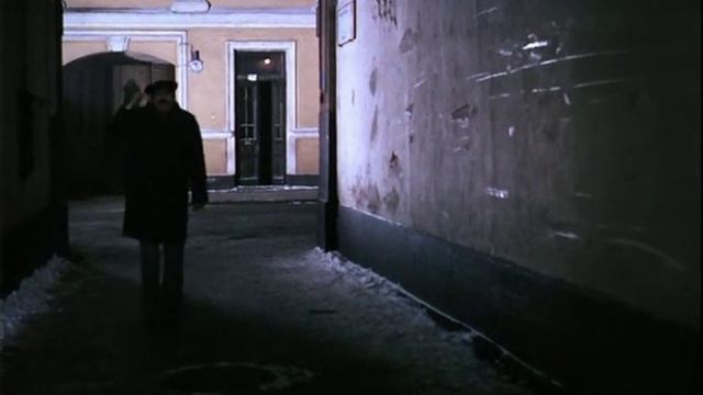 Твой машина стоит в соседнем дворе... смотреть онлайн