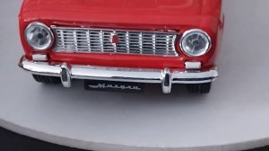 14 ЛЕТ ДВОЙКЕ. УЖЕ. | ОБЗОР МОДЕЛИ 1:43 ВАЗ 2102 ЖИГУЛИ АВТОЛЕГЕНДЫ СССР 14 |  DEAGOSTINI ЖУРНАЛКА