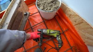 СТРОИТЕЛЬНЫЙ ПОДЪЕМНИК ЗА КОПЕЙКИ ⭕️ Заливка балкона. Часть 2