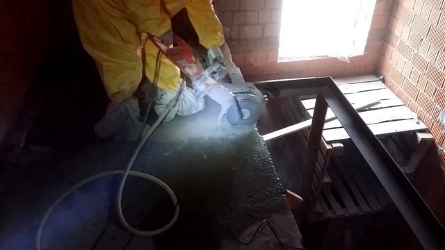 Демонтаж плиты. Алмазная резка. смотреть онлайн