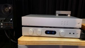 英國 Harbeth M20.1 書架喇叭+ audiolab 6000A 藍芽擴大機 + audiolab 6000N 數位串流播放機 + NuPrime SW-8 網路交換器