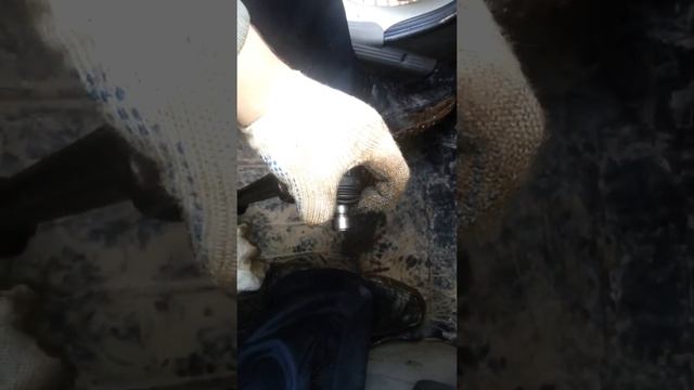 пыльник целиндра цепления от газ 24 на рычаг ВРЕМЕННАЯ МЕРА смотреть онлайн