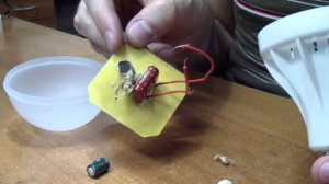 Взорвался конденсатор китайской светодиодной лампы