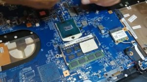 Разборка и чистка ноутбука Sony VAIO. Замена термопасты.