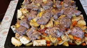 СВИНАЯ ШЕЯ С ОВОЩАМИ!!!
