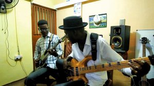 Selorm x Gogoe - Smooth Criminal (Michael Jackson guitar and bass cover)