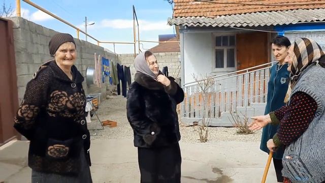 Марина увидела свой бывший дом и соседей любимых через 30 лет! Карачаевцы+осетины =кулак!Экс соседи смотреть онлайн