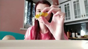 ?Пробуем вкусняшки: ?обзор новогоднего подарка Конти.