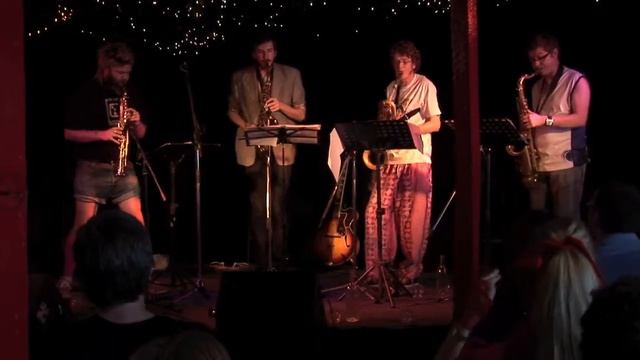 The Adelaide Sax Pack - 80's Polka Medley смотреть онлайн