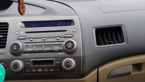 Honda Civic 4D Как одним нажатием, вытащить все диски из магнитолы?