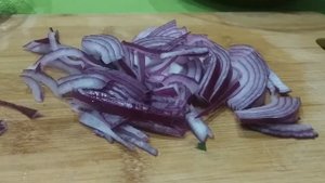 Салат с копченой рыбой