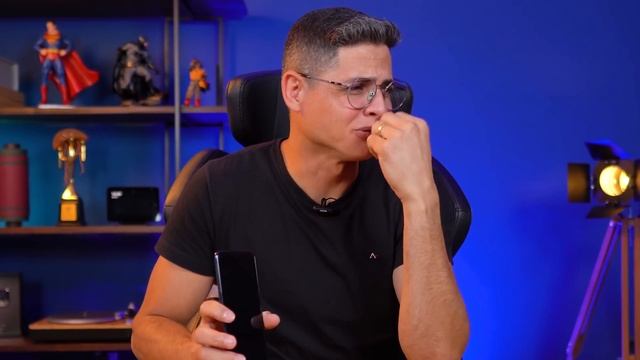 CELULAR QUE VOCÊ COLOCA NO PULSO? VEJA O QUE A MOTOROLA TÁ INVENTANDO! смотреть онлайн