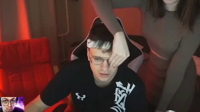 БУСТЕР СОЛЬЁТ КИСКУ КАТЮХИ!? / СЛАВА ИЗДЕВАЕТСЯ НАД КАТЕЙ