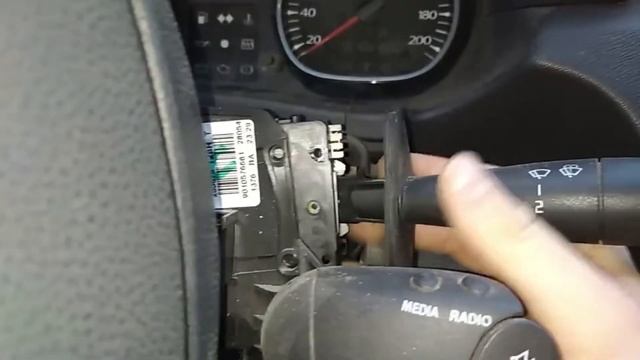 Демонтаж и замена подрулевого рычага переключения дворников смотреть онлайн