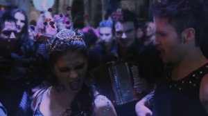 Девочка-вампир - VOY A COMERTE ENTERO