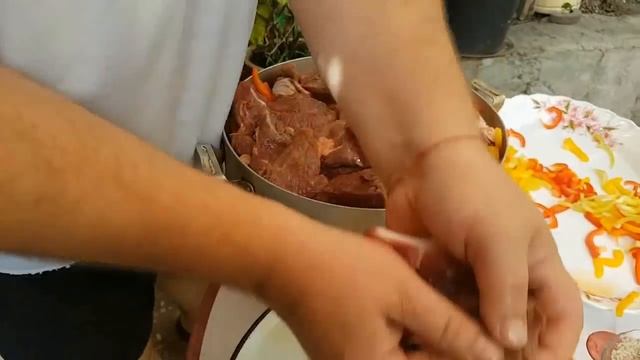 Мой брат готовит хашламу смотреть онлайн