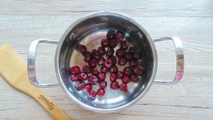 Карамелизированная вишня