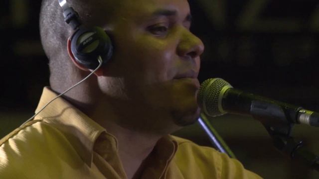 DVD SAMBA NELES ( Partic. Toninho Gerais) смотреть онлайн