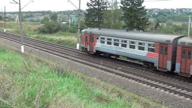 Электропоезда ЭР2-К-1148 и ЭР2К-1078. смотреть онлайн