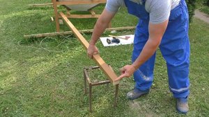 ПРОДОЛЖАЕМ СТРОИТЬ КЛЕТКУ ДЛЯ КРОЛИКОВ Кролики содержание и разведение