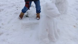 СНЕГОВИК во ДВОРЕ или ИСТОРИЯ ОДНОГО СНЕГОВИКА. ОГРОМНЫЙ СНЕГОВИК из снега!