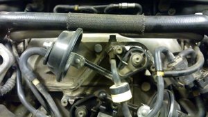 VW Touareg V8 4.2 Variable Intake Actuator Arm (AXQ engine)