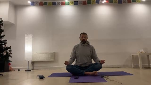 20231225 Пн 19-30. Крия и Мантра йога для начинающих. Москва м.Бауманская. Рипа. Открытая йога. смотреть онлайн