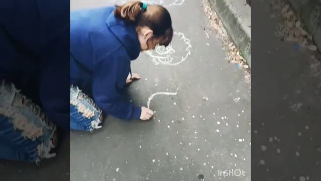 Рисую опять на асфальте но теперь (ЗЕМЛЯ КОРОЛЕЙ) •°[для Фёдор Комикса] °• смотреть онлайн