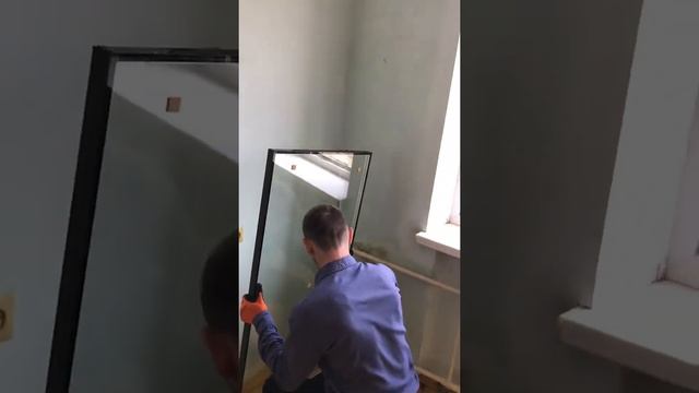 Разбитый стеклопакет смотреть онлайн