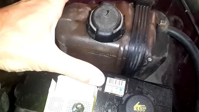 РВЁТ БАЧКИ и трубки! Доработка  крышки/пробки расширительного бачка автомобилей ВАЗ смотреть онлайн
