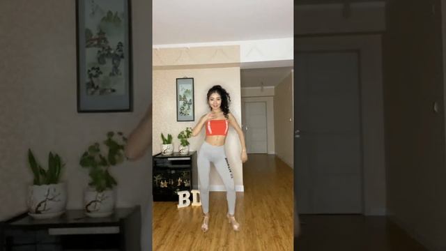 Bachata lady style begginers Tu sin me Choreo by Bujin смотреть онлайн