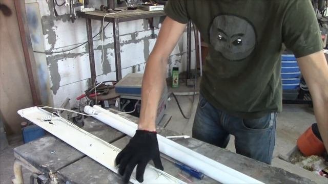 Бюджетное освещение мастерской.
