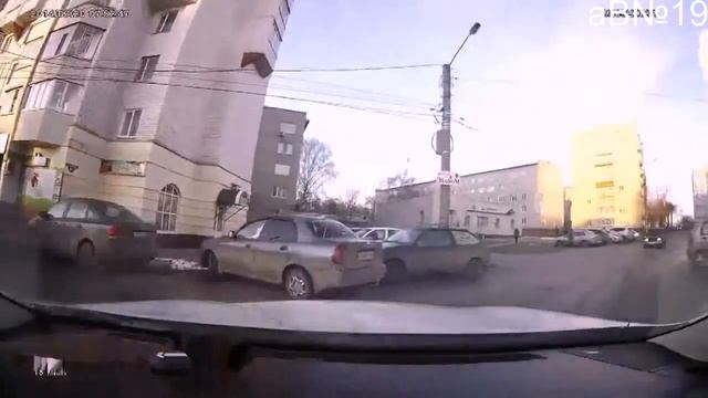 авто Видео №19( тормозной путь) смотреть онлайн