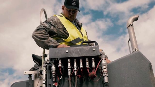 Бетоноукладчик WIRTGEN SP15. Строительство автомобильной дороги «Обход Хабаровска». Отзыв клиента