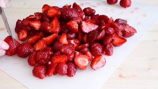 Клубничный КВАС БЕЗ ДРОЖЖЕЙ?Даст ФОРУ любым ГАЗИРОВКАМ и всем МОХИТО! смотреть онлайн