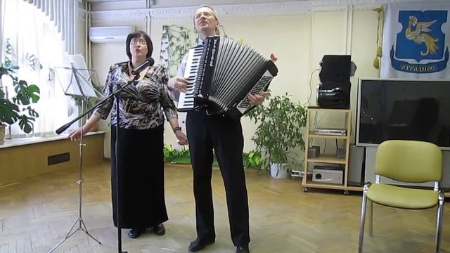 Ансамбль Аккорд. Дуэт. Вот идет по свету человек-чудак смотреть онлайн