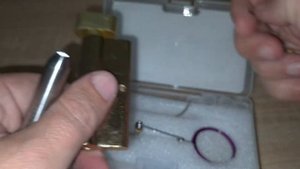 Фонарик для замочной скважины и не только