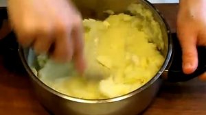 Картофельный рулет с мясом
