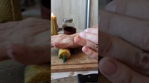 Свеча 'чистка дома' из вощины с полынью